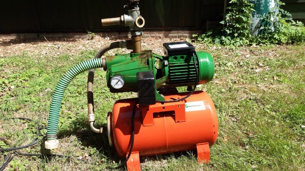 Hydrofoorpomp met drukvat, Tuin en Terras, Waterpompen, Ophalen, Gebruikt, Handmatig, Hydrofoorpomp