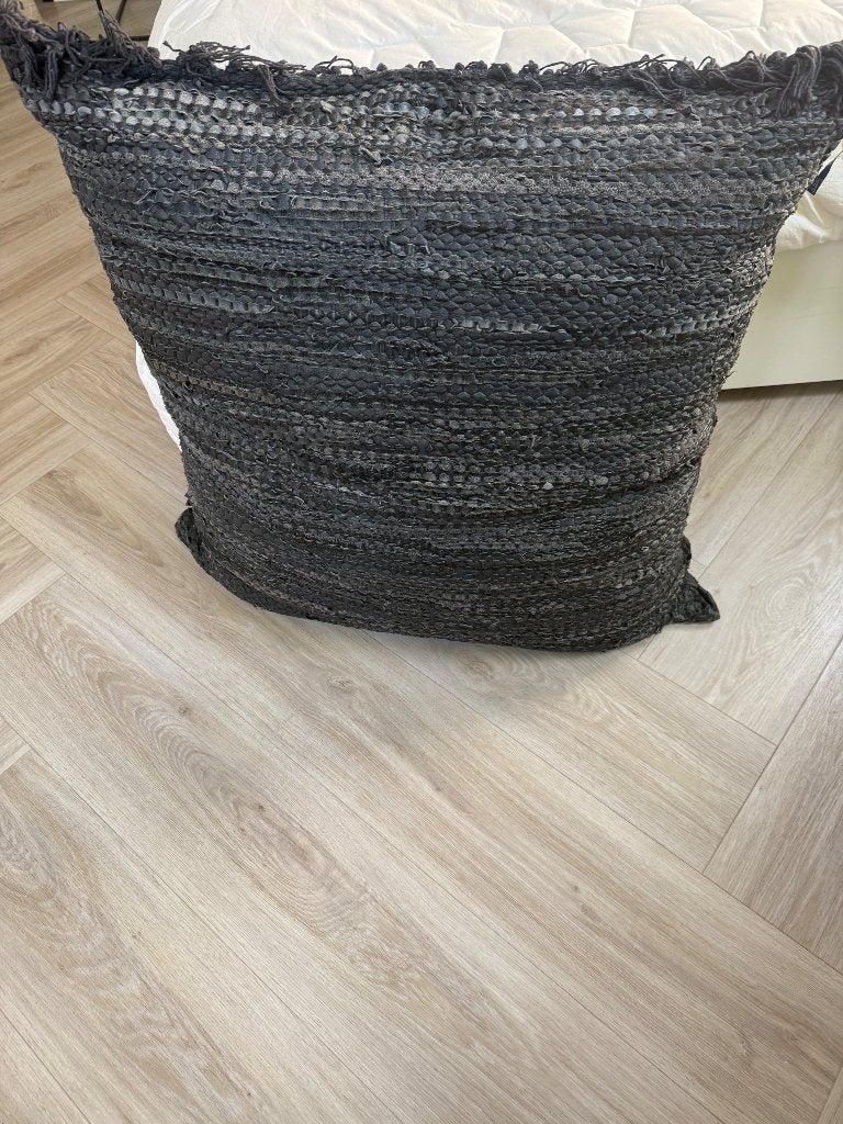 Lounchekussen  leer 100x100cm HK living, Ophalen, Dubbelzijdig, Zwart, Vierkant