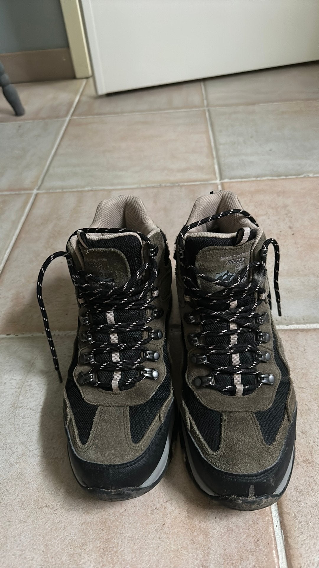 Skechers berg wandelschoenen mt 39, Ophalen of Verzenden, Gebruikt, Schoenen