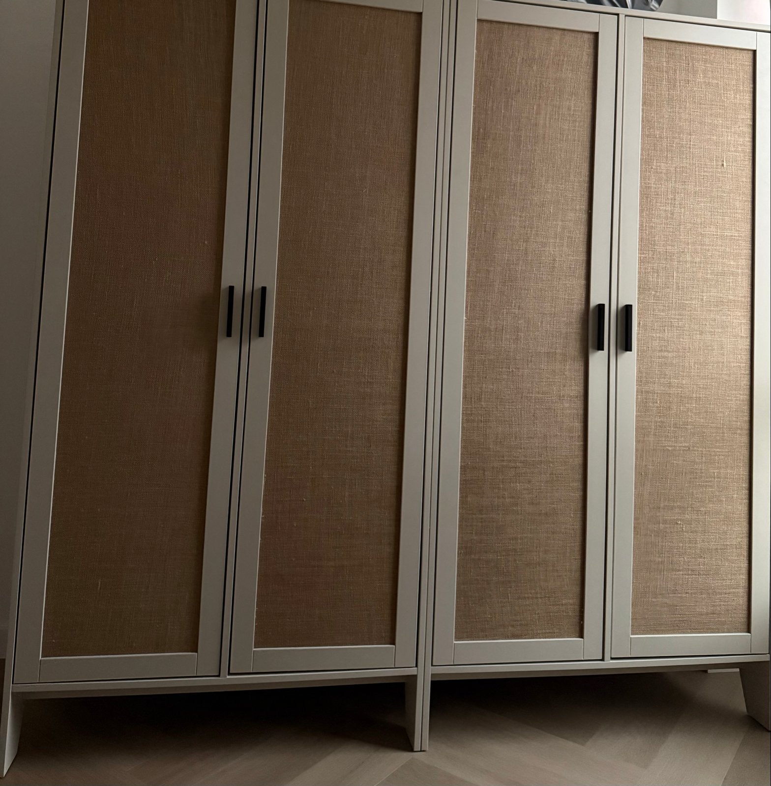 Commode/Kledingkast met rieten fronten, Huis en Inrichting, Kasten | Ladekasten, Zo goed als nieuw, 100 tot 150 cm, 150 tot 200 cm