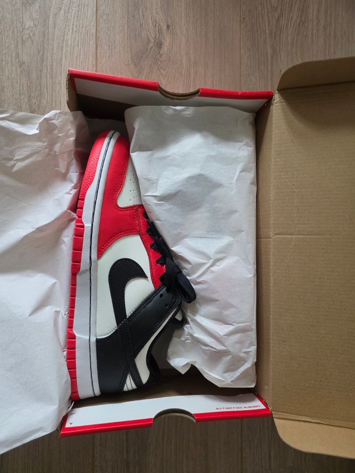 Nike Dunk Low Retro EMB chicago- Nieuw in doos, Kleding | Heren, Overige kleuren, Nike, Nieuw, Ophalen of Verzenden
