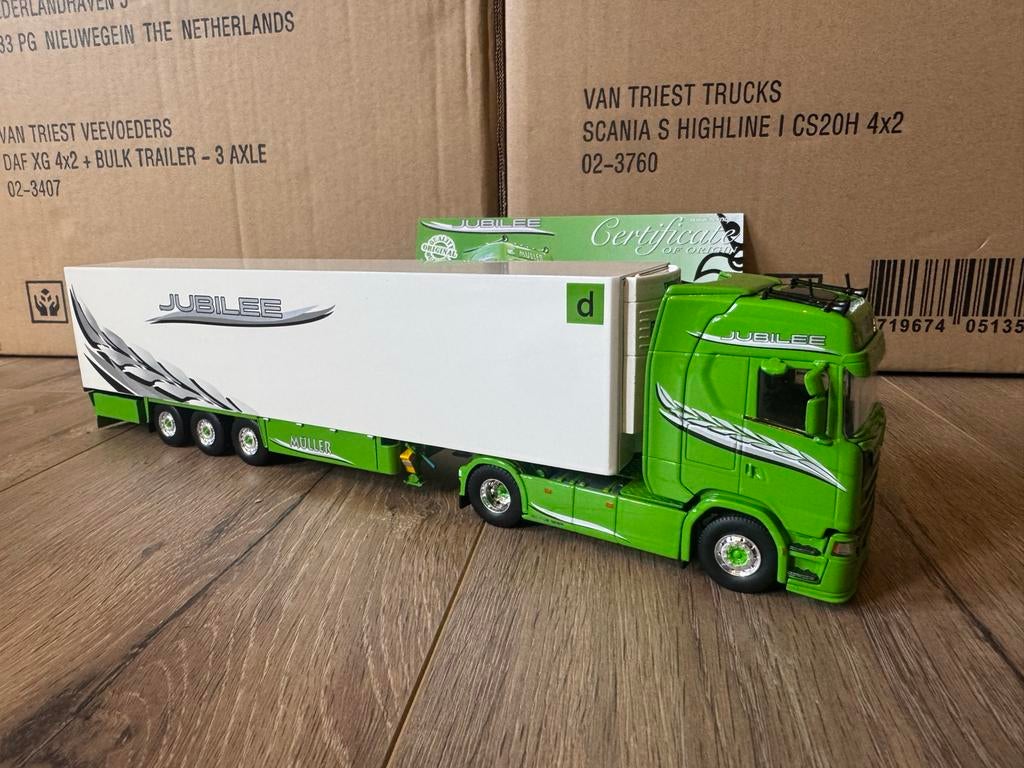 Tekno schaalmodel 1:50 Muller 80 jaar editie, Hobby en Vrije tijd, Modelauto's | 1:50, Ophalen of Verzenden, Nieuw, Bus of Vrachtwagen