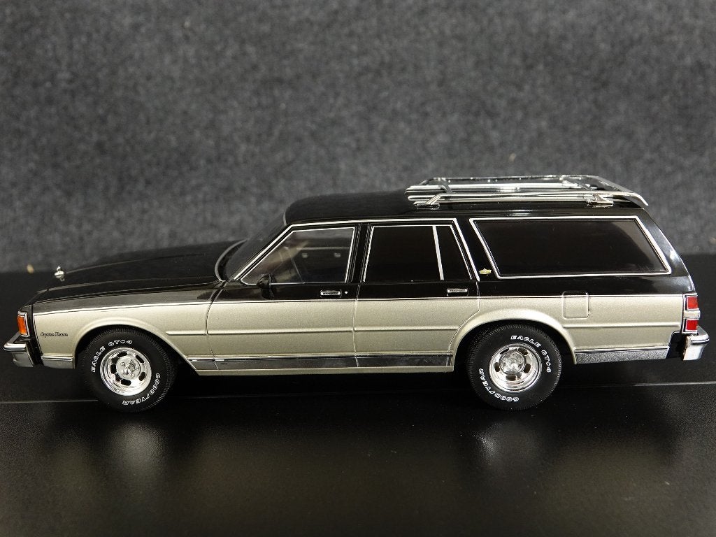 MCG 1:18 1985 Chevrolet Caprice Estate Wagon, Overige merken, MCG, Auto, Onbekend