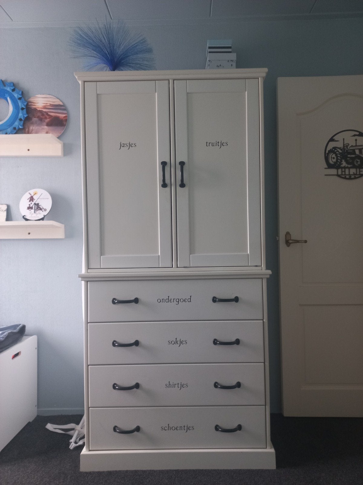 Wit houten ledikant, kast en commode kast., Kinderen en Baby's, Kinderkamer | Complete kinderkamers, Ophalen, Gebruikt
