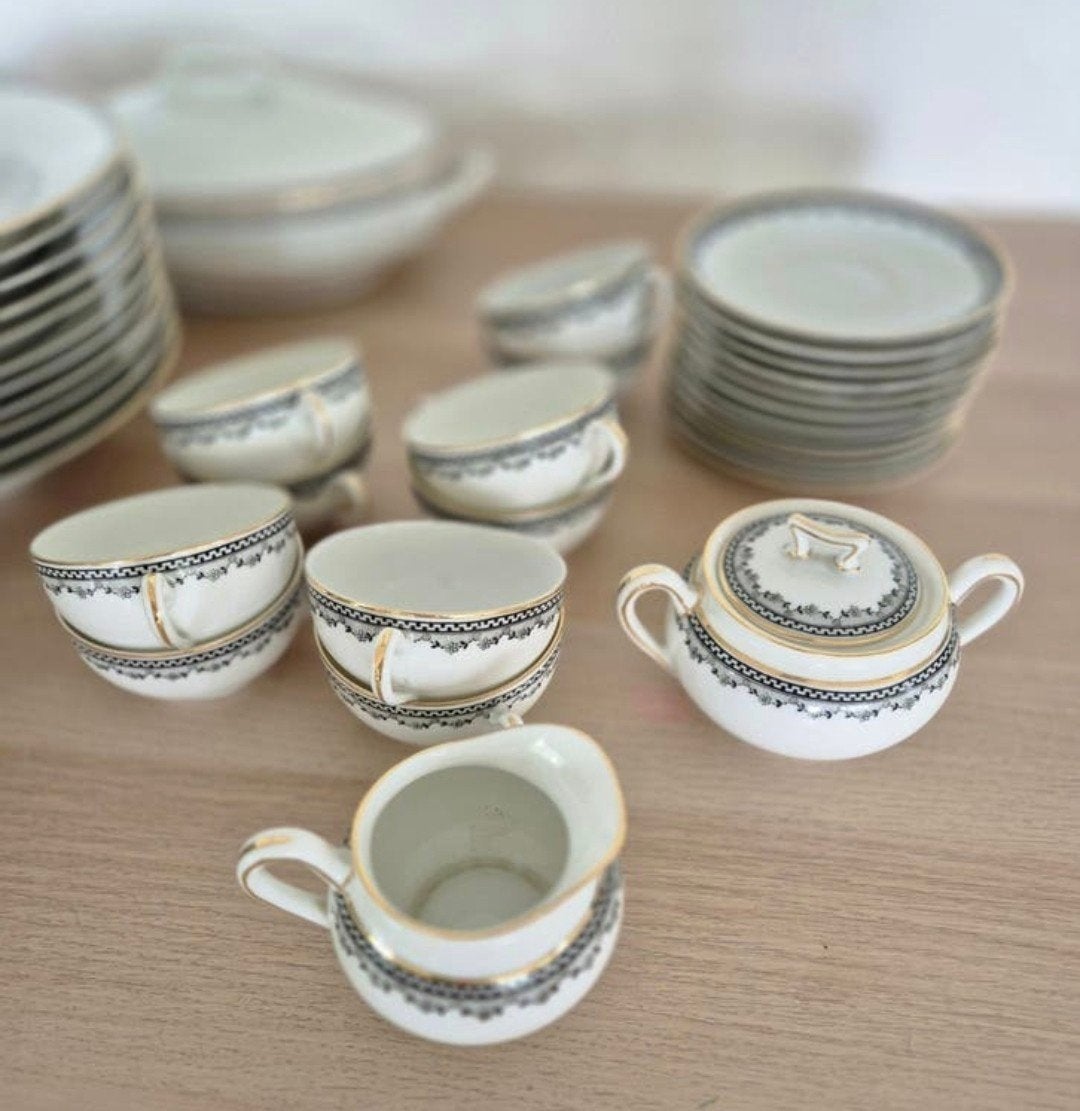 Koffiekopjes met schoteltjes + suiker & melkkannetje, Ophalen, Porselein, Overige stijlen, Kop(pen) en/of Schotel(s)