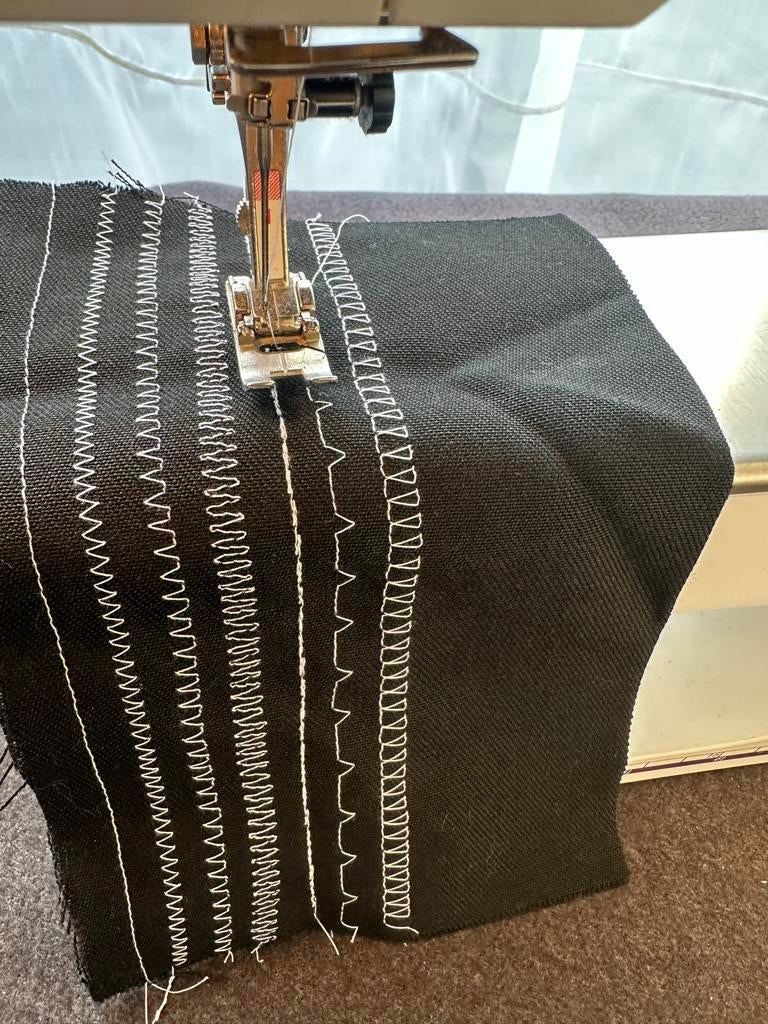 Bernina activa 140 naaimachine, Hobby en Vrije tijd, Naaimachines en Toebehoren, Ophalen of Verzenden, Gebruikt, Naaimachine, Bernina
