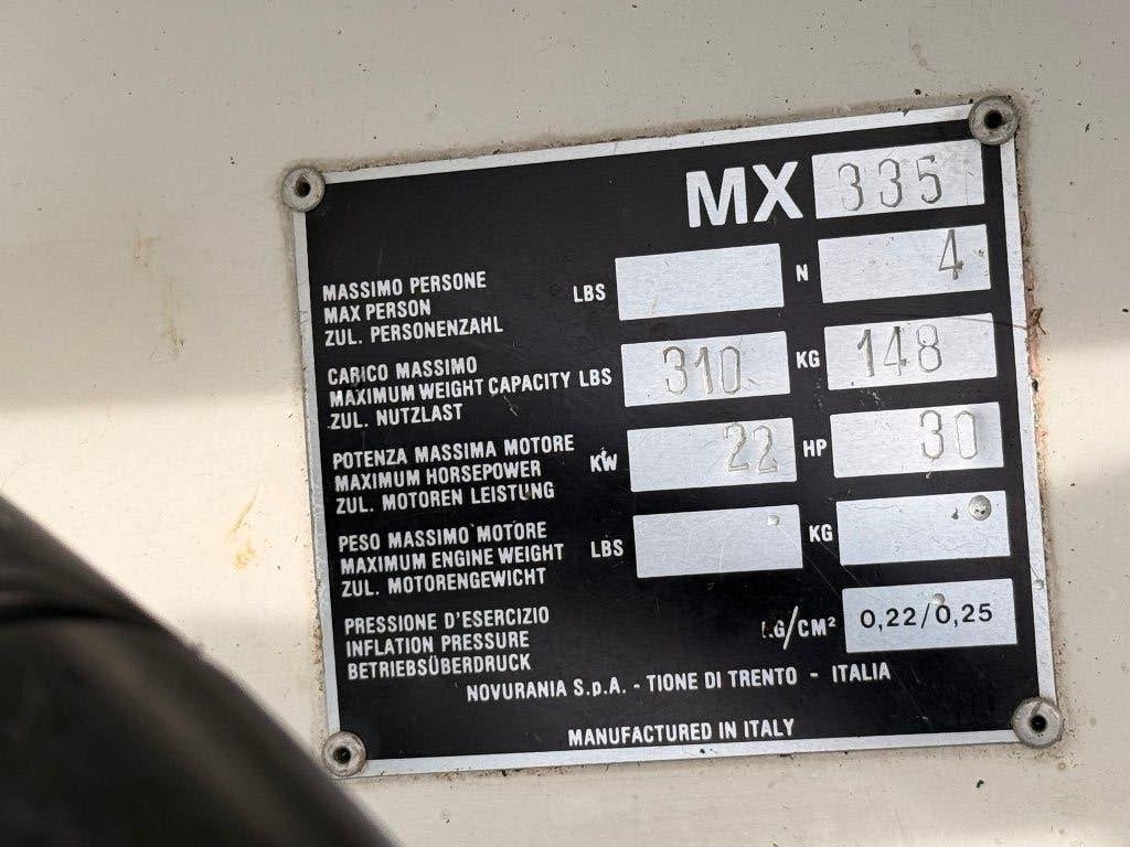 Foto 6 van Novurania MX 335 RIB met Yamaha buitenboordmotor en trailer