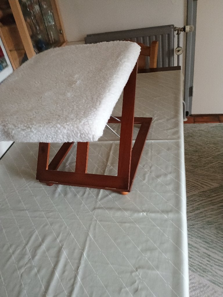 Verstelbaar voetenbankje met zachte bekleding, Ophalen, Minder dan 50 cm, Gebruikt, Comfortabel, Verstelbaar