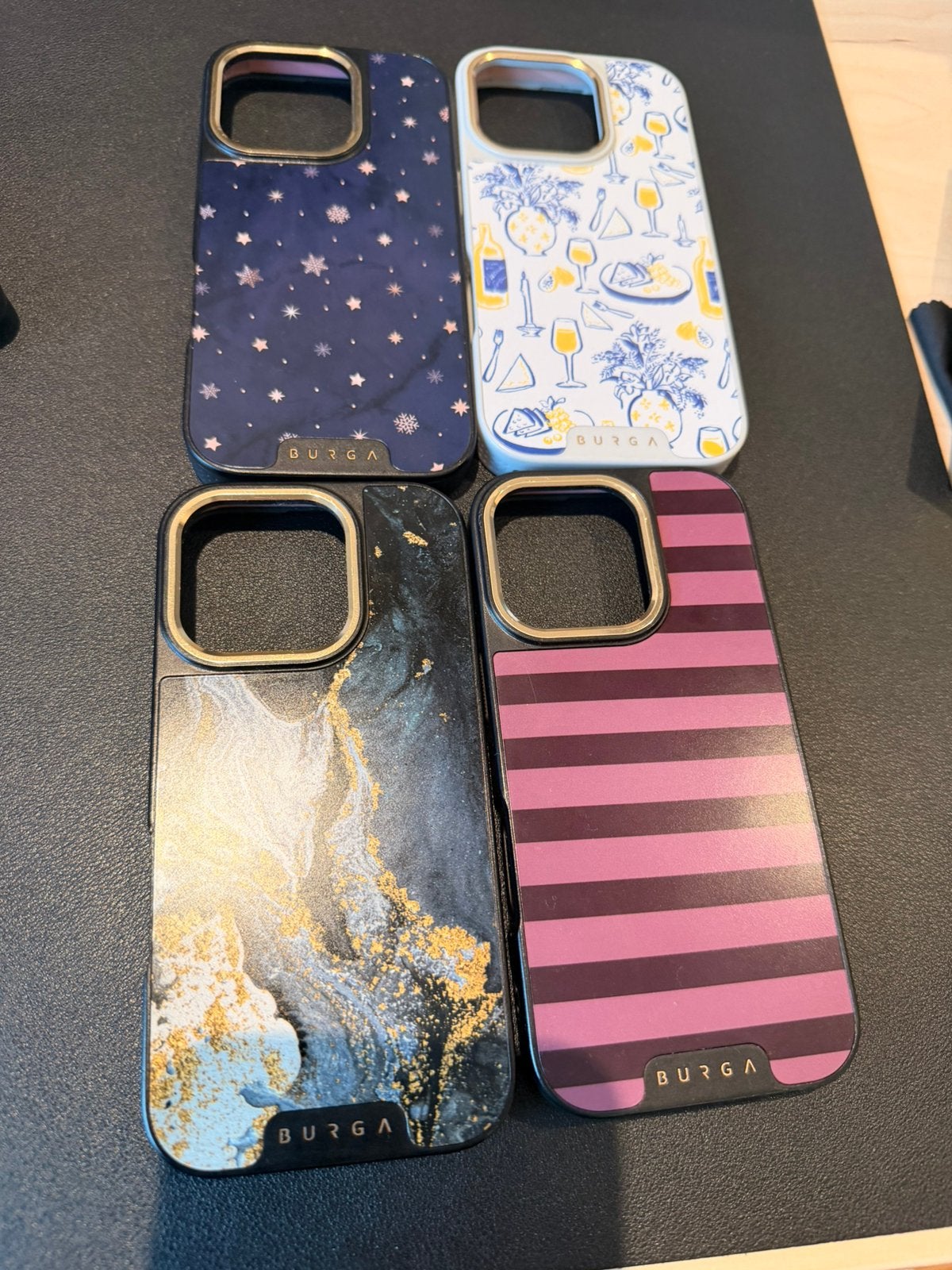 Burga Elite hoesjes iphone 16 pro, Ophalen, Zo goed als nieuw