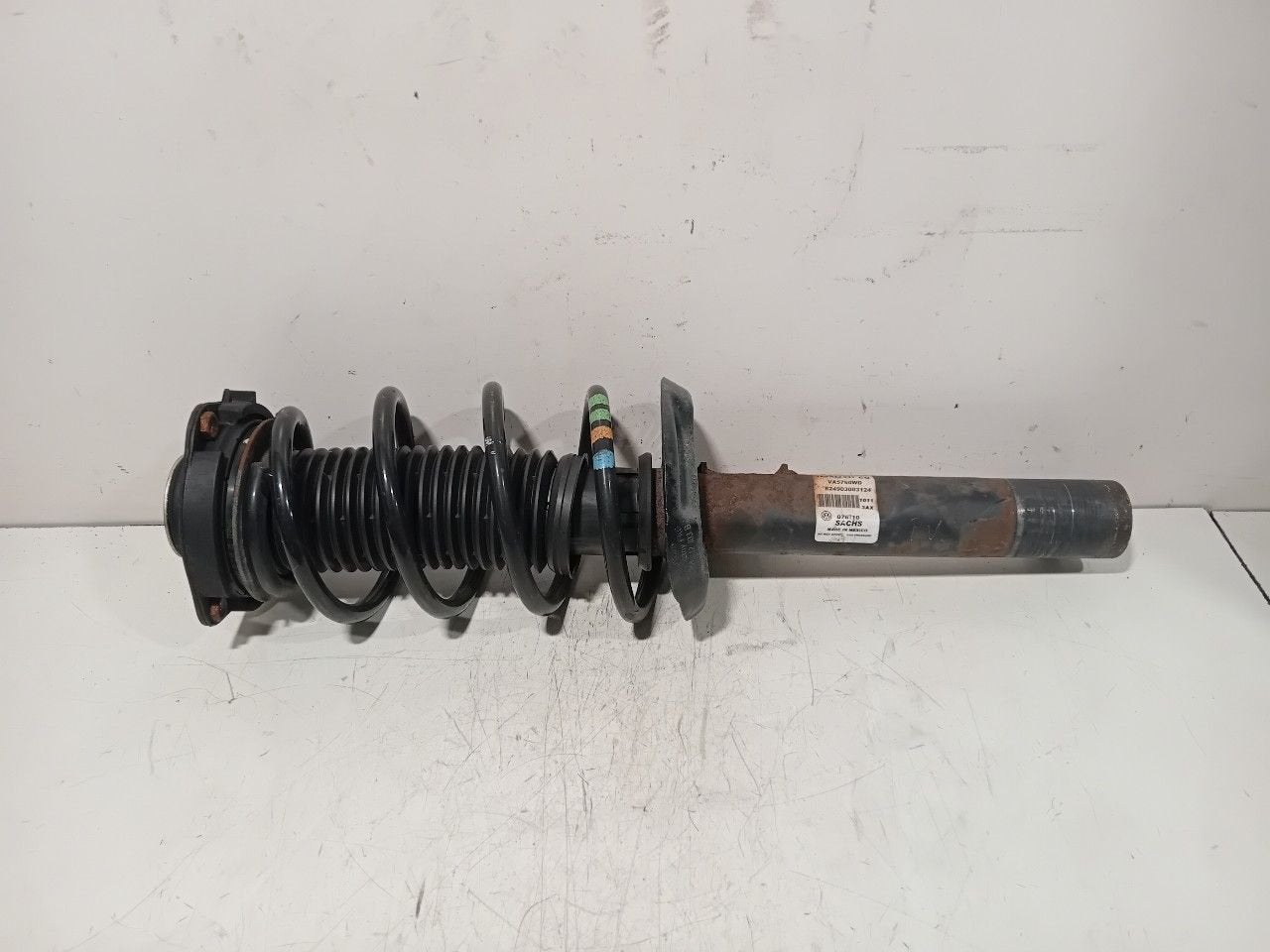 Veerpoot rechts voor Volkswagen Golf, Onderdelen@venauto.nl, Van der Ven Autorecycling B.V., Gebruikt, Ettenseweg 76, 4706 PB Roosendaal, The Netherlands
