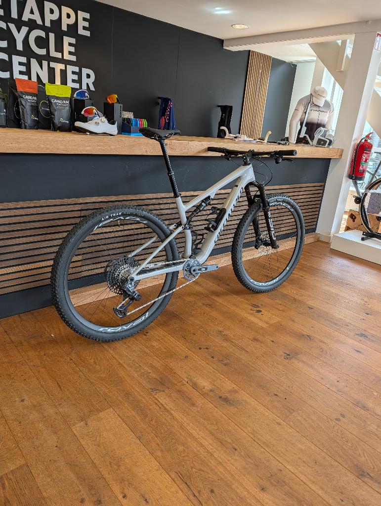 SPECIALIZED EPIC 8 EXPERT 2026 Large, Fietsen en Brommers, Carbon, 10 tot 15 versnellingen, Info@etappe-cc.nl, Nieuw