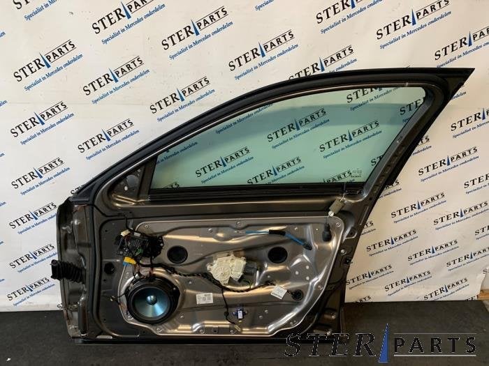 Portier 4Deurs rechts-voor van een Mercedes E-Klasse (963), Gebruikt, -, Deur, Ophalen of Verzenden