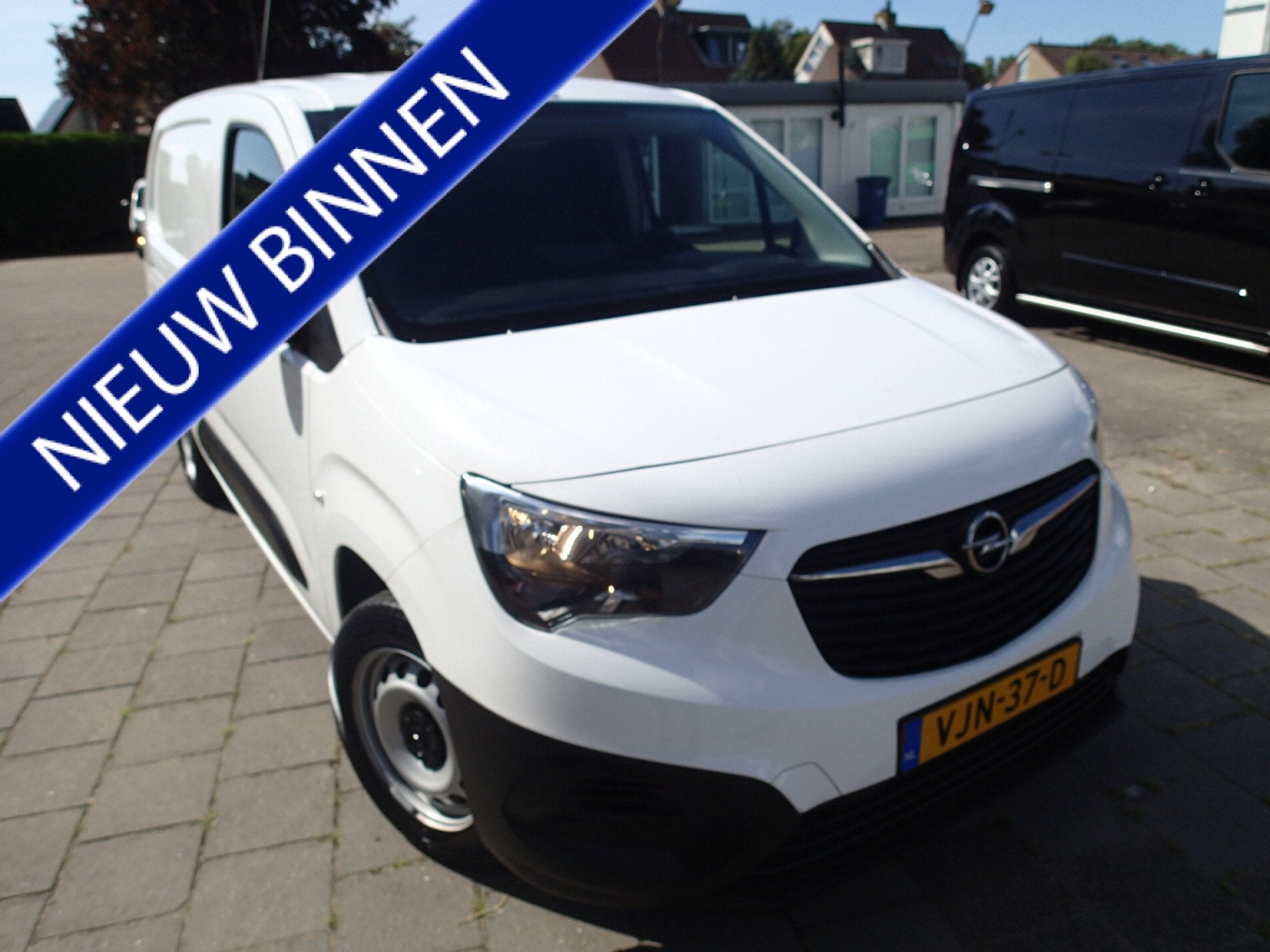 Opel Combo 1.5D L2H1 Edition VOORZIEN VAN AIRCO+CRUISE+KASTE, Auto's, Voorwielaandrijving, Gebruikt, Euro 6, 4 cilinders