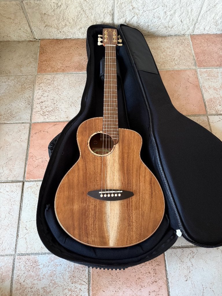 aNueNue M30 travel guitar in staat van nieuw!, Ophalen, Zo goed als nieuw, Klassieke of Spaanse gitaar