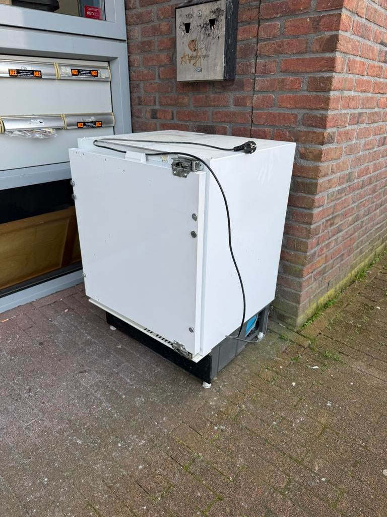 Koelkast met vriesvak, Ophalen of Verzenden, Zo goed als nieuw, Minder dan 60 cm