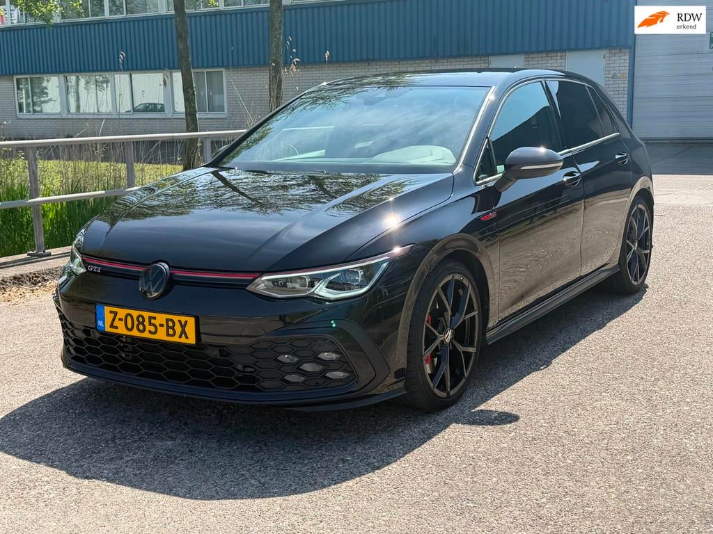 Volkswagen Golf 2.0 TSI GTI!2021!IQ-Led!Mistlampen!245PK!Cam, Auto's, Euro 6, 4 cilinders, 1984 cc, Zwart
