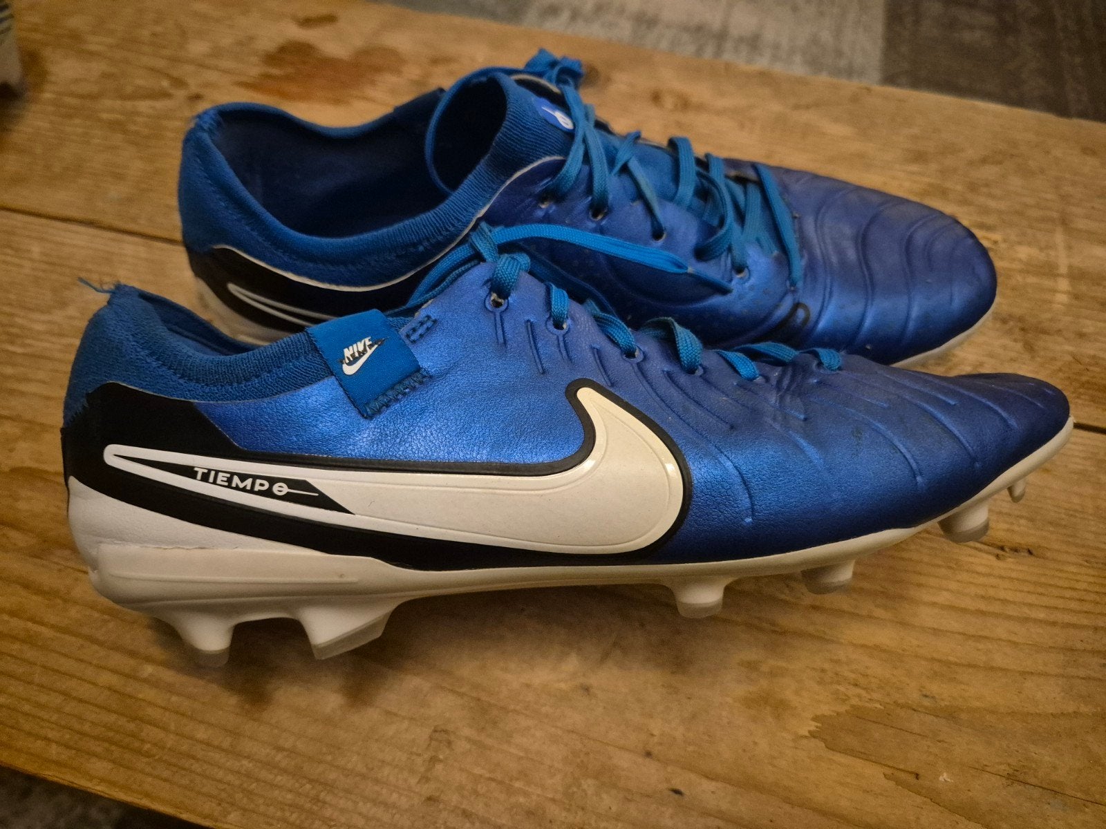 Nike Tiempo voetbalschoenen - Blauw maat 42.5  w, Maat XS of kleiner, Ophalen, Gebruikt, Schoenen