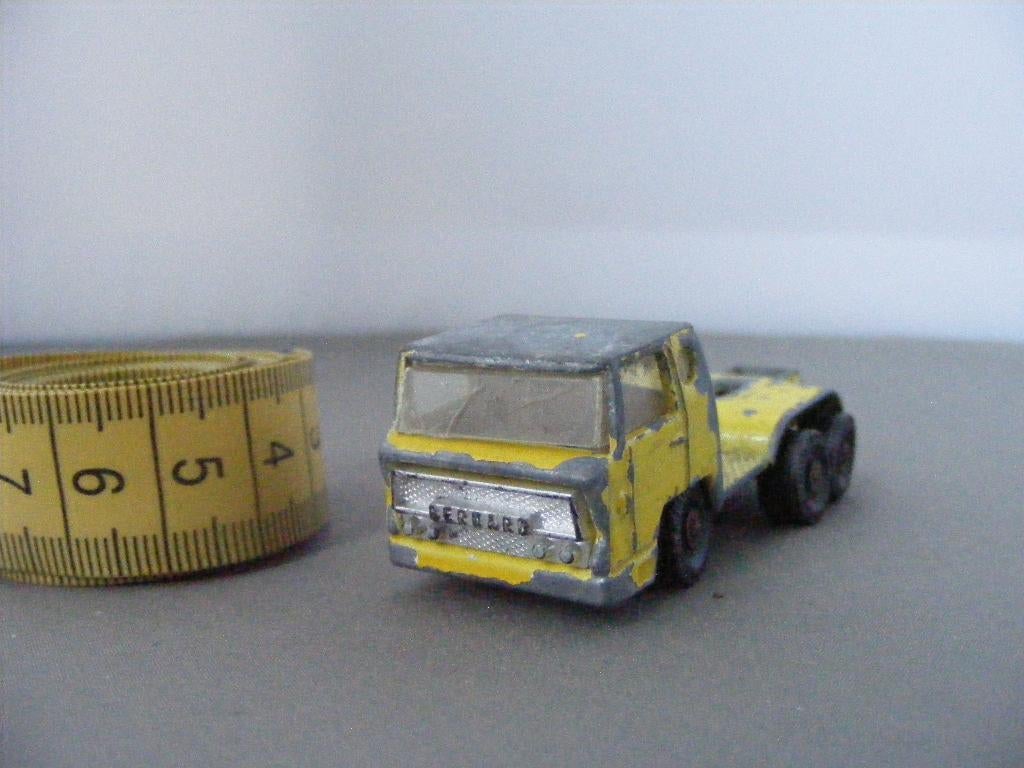 Bernard vrachtwagen trekker, majorette 1/100 schade, Ophalen of Verzenden, Gebruikt, Bus of Vrachtwagen