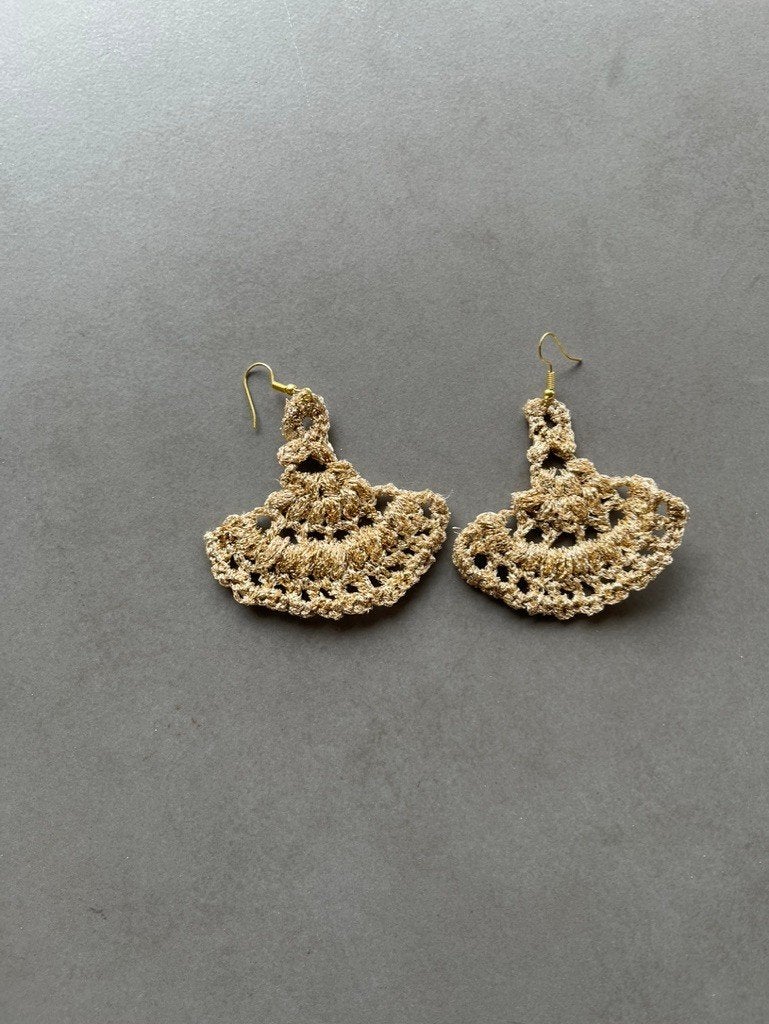 Nieuwe gehaakte gouden glitter oorbellen, Hangers, Verzenden, Nieuw, Goud