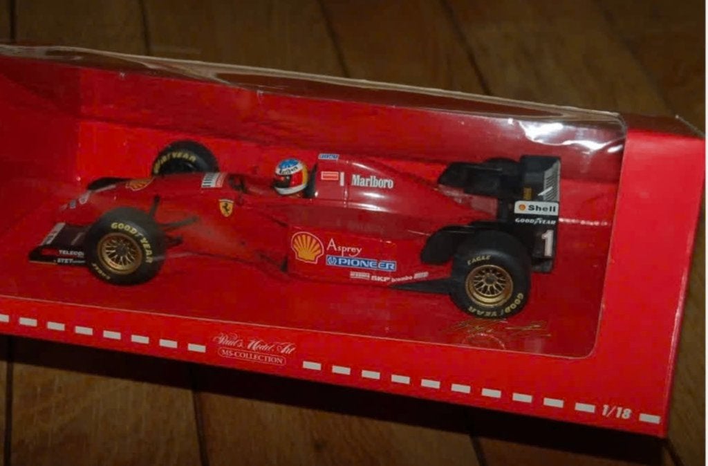 1:18 F1 FERRARI 1996 MARLBORO M. Schumacher Minichamps WRH, Verzenden, Zo goed als nieuw, Auto, Hot Wheels