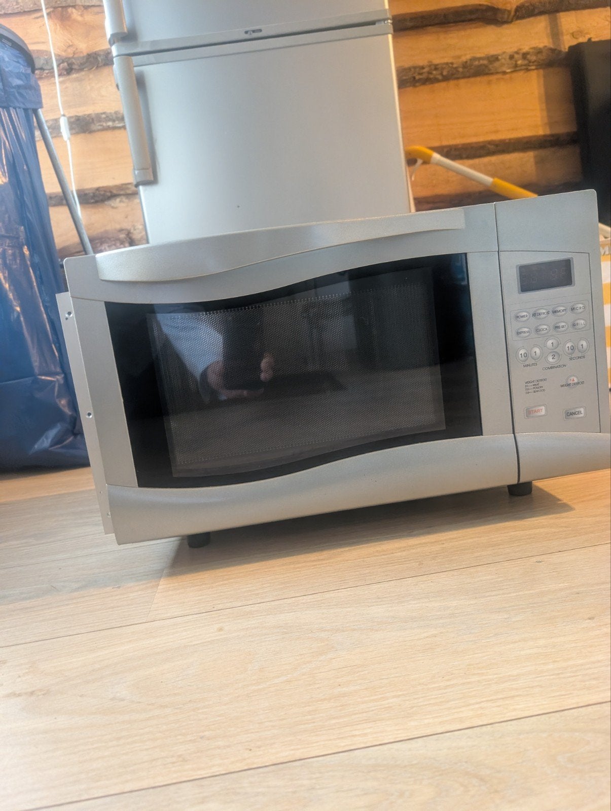 Magnetron/Grill, Ophalen, Grill, Zo goed als nieuw, 45 tot 60 cm
