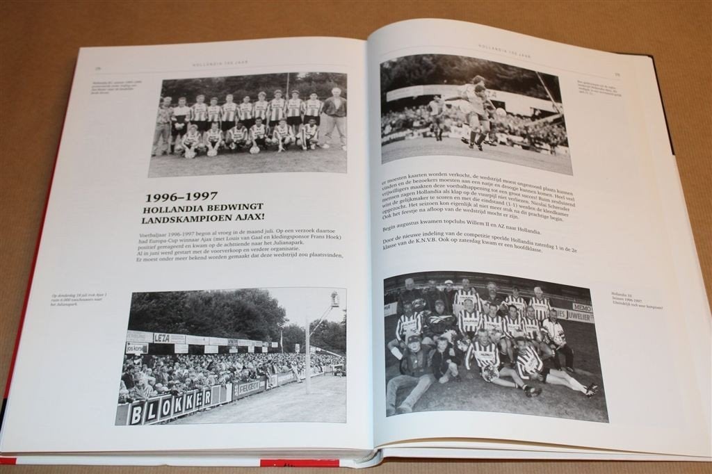 Jubileumboek Hollandia Hoorn — 100 Jaar Voetbal [1898-1998], Ophalen of Verzenden, Zo goed als nieuw, Watersport en Hengelsport