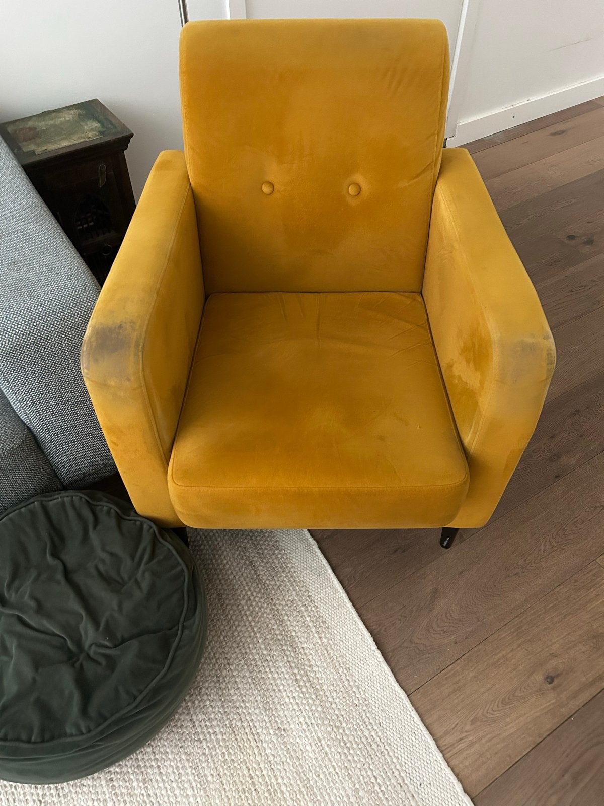Gele fluwelen fauteuil GRATIS AF TE HALEN, Huis en Inrichting, Fauteuils, Ophalen, Gebruikt, 75 tot 100 cm, Stof