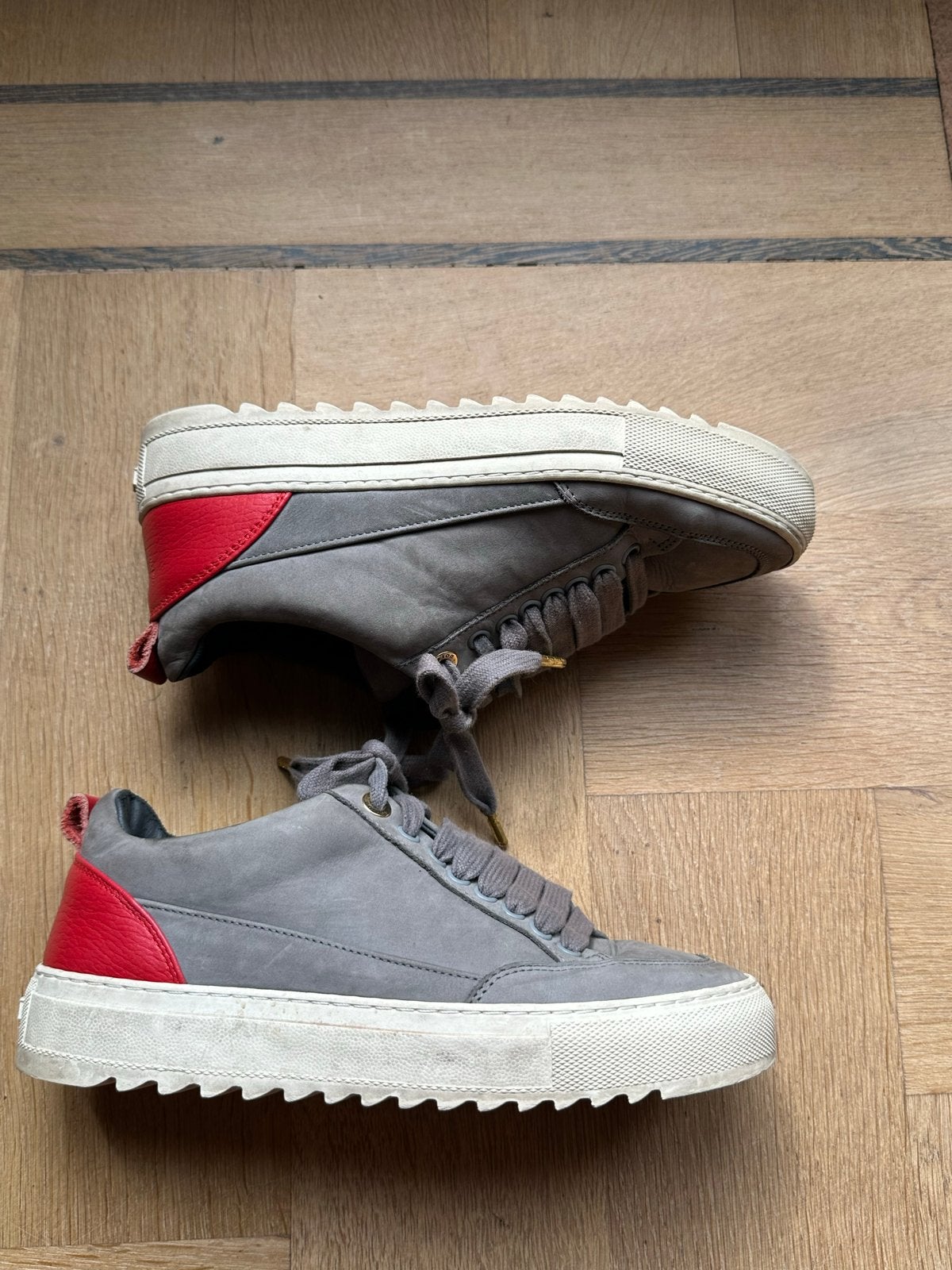 Mason Garments sneakers grijs met rood, maat 37, Kleding | Dames, Schoenen, Zo goed als nieuw, Sneakers of Gympen, Grijs, Ophalen of Verzenden