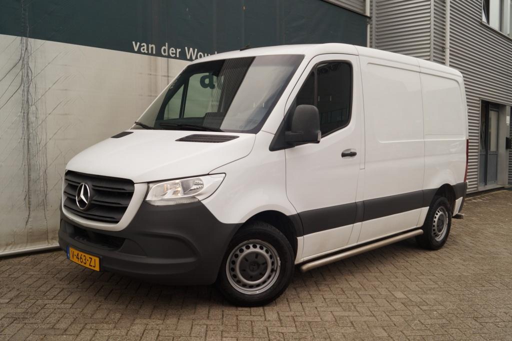Mercedes-Benz Sprinter 211 2.2 CDI 114pk L1-H1 -NAVI-ECC-CAM, Auto's, Stof, Gebruikt, Euro 6, 4 cilinders