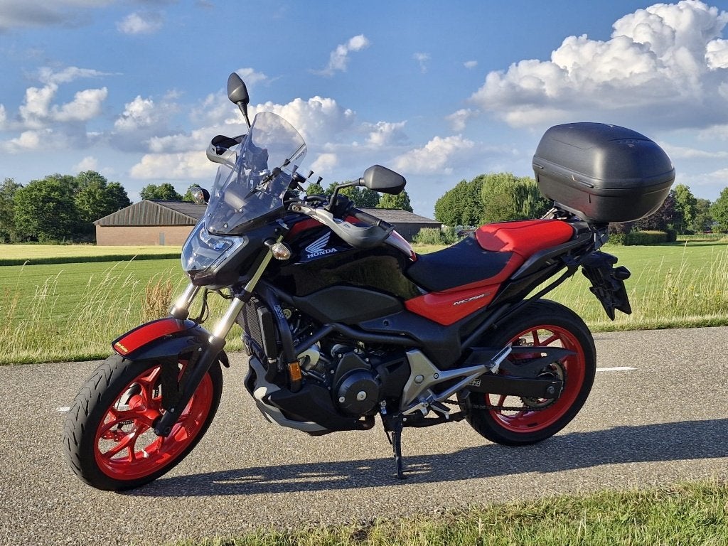 Honda NC750S bwj 2017 18560km, Motoren, 2 cilinders, 745 cc, Motorrijbewijs A, Gebruikt