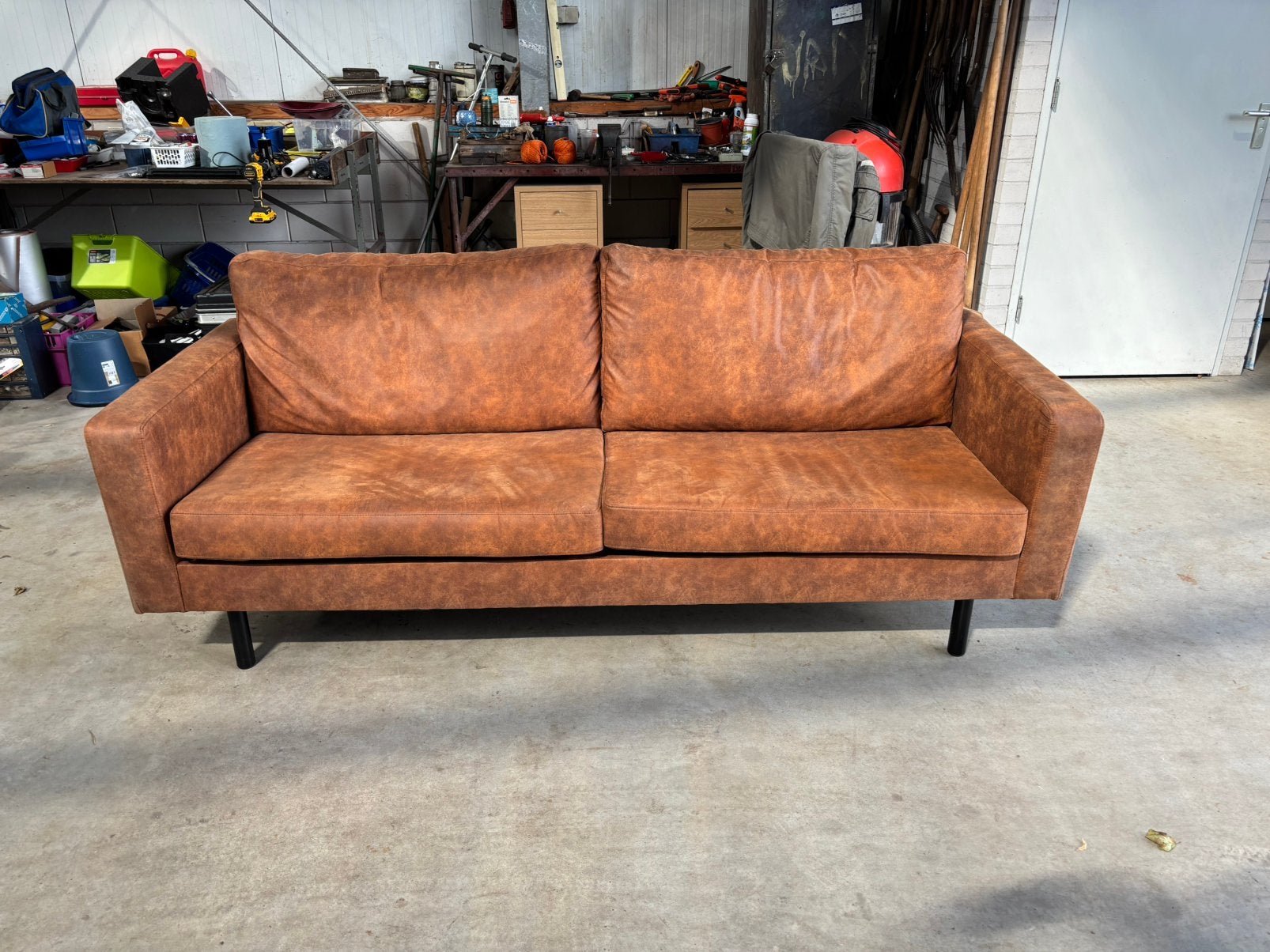 Leen Bakker cognac bankstel 210 breed, Huis en Inrichting, Banken | Bankstellen, Ophalen, Gebruikt, Driepersoons, 75 tot 100 cm