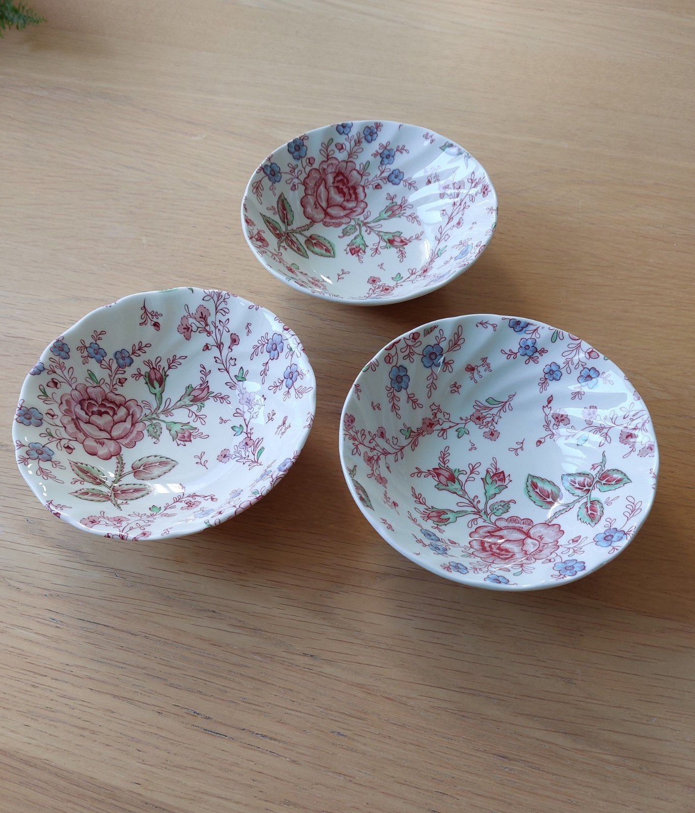 Johnson Brothers Rose Chintz, kommetjes, serveerschaal, enz., Huis en Inrichting, Overige merken, Ophalen of Verzenden, Zo goed als nieuw