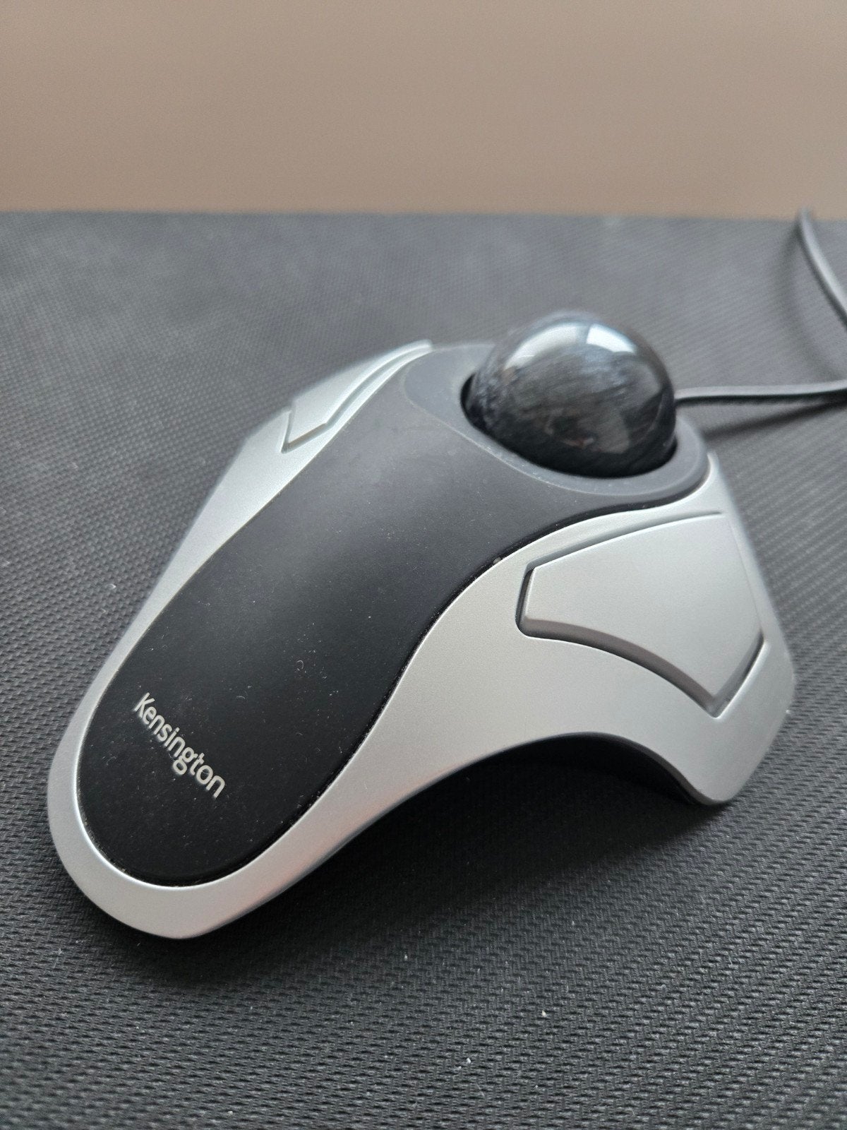 Kensington Orbit Trackball Mouse, Computers en Software, Muizen, Ergonomisch, Ophalen of Verzenden, Trackpad, Bedraad