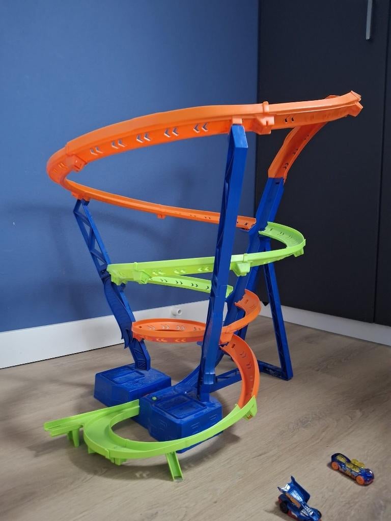 Hot Wheels actie spiral speed crash baanset, Ophalen, Racebaan, Zo goed als nieuw, Hot Wheels