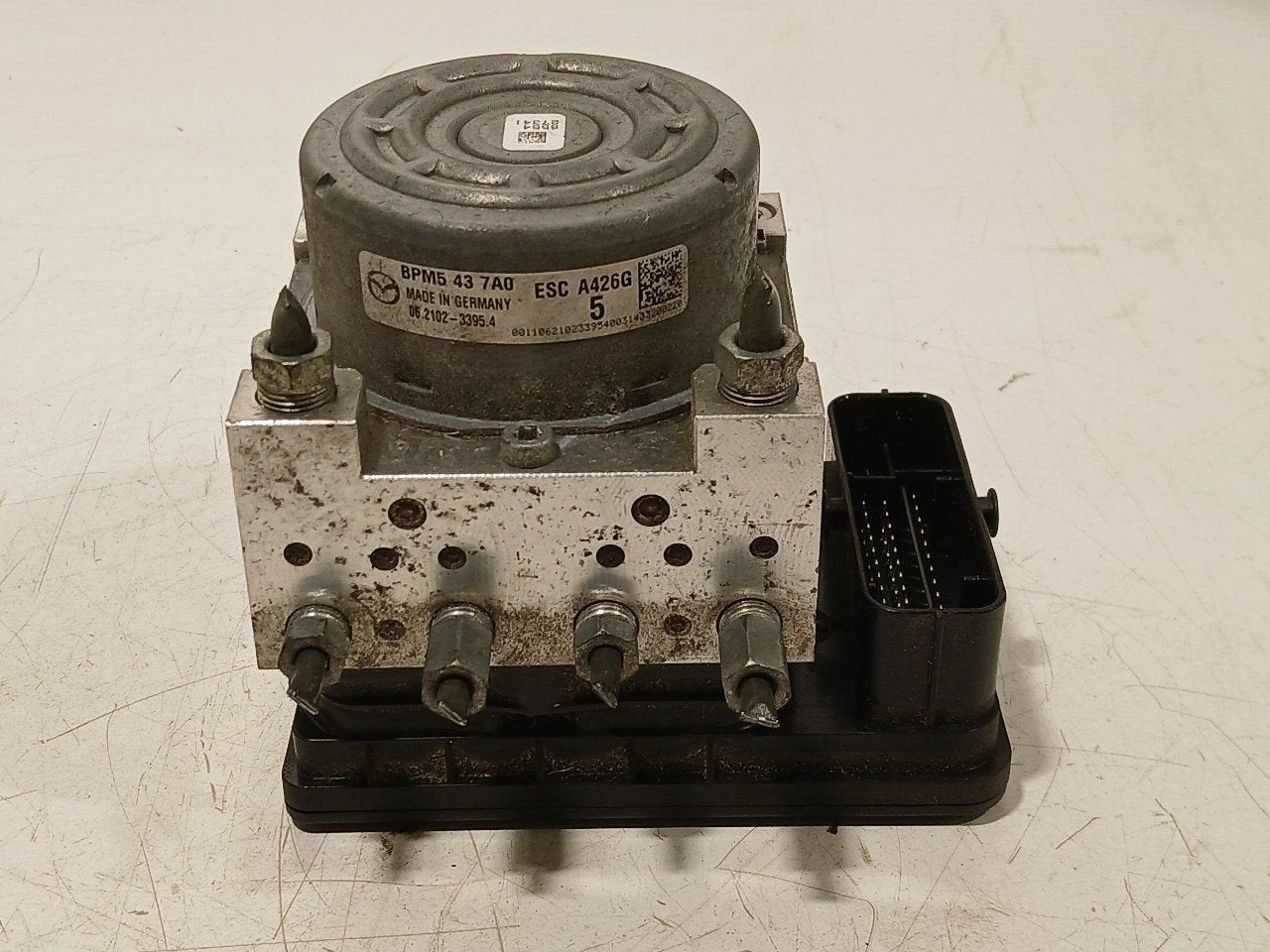 Abs pomp Mazda 3 serie, Onderdelen@venauto.nl, Van der Ven Autorecycling B.V., Gebruikt, Ettenseweg 76, 4706 PB Roosendaal, The Netherlands