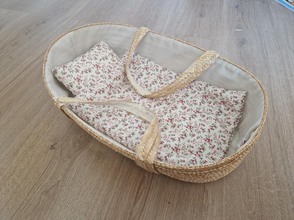 Mooi mozesmandje voor pop met bloemenpatroon, Ophalen of Verzenden, Babypop
