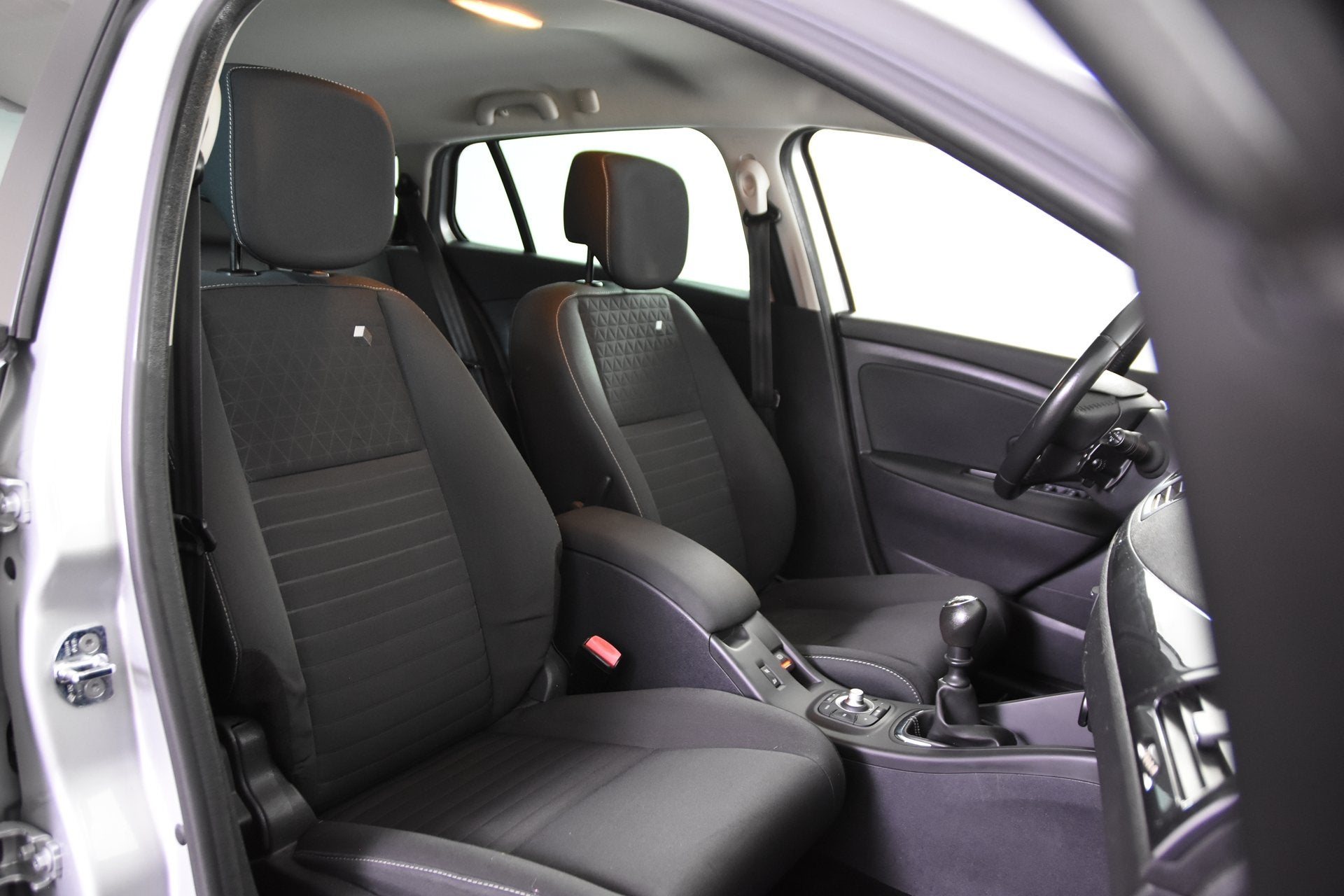 Renault Mégane Estate 1.2 TCe Limited *Navigatie*Climate Co, Auto's, Voorwielaandrijving, Dealer onderhouden, Stof, Gebruikt