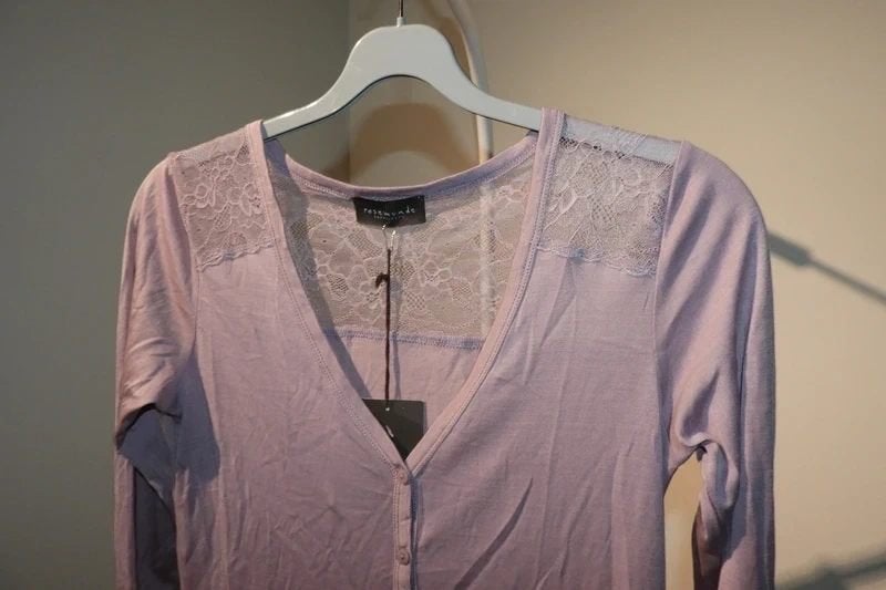 Rosemunde vestje rug bekleed met kant chique Nieuw met labeM, Kleding | Dames, Maat 38/40 (M), Verzenden, Paars, Nieuw