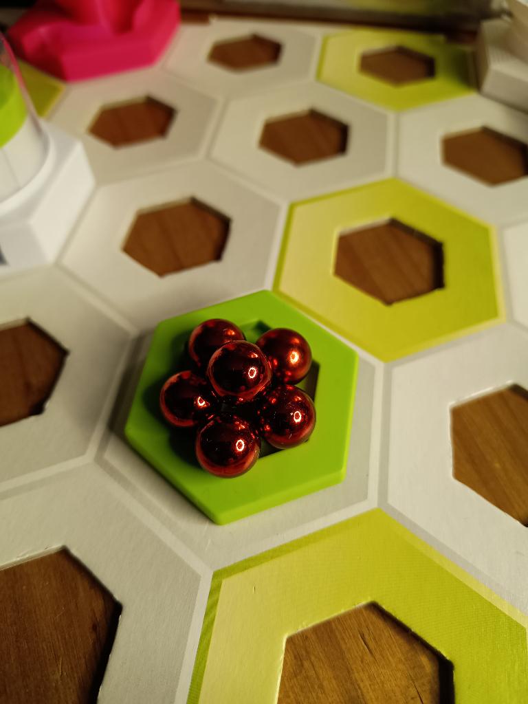 Nieuwe rode kogel of knikker voor GraviTrax knikkerbaan., Ophalen of Verzenden, Nieuw, Knutselen