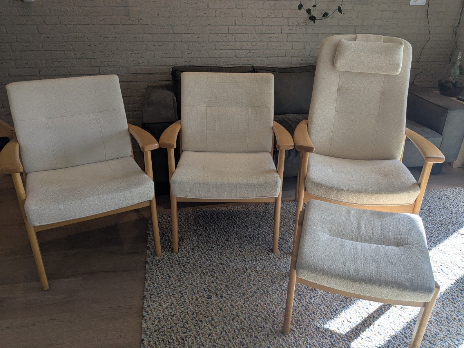 Farstrup Plus 5920 3 stoelen met voetenbankje wit, Hout, Twee, Scandinavisch, Tijdloos, Wit