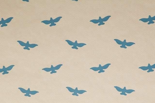 12465 Behang met blauwe vogeltjes op wit vintage swiet, Ophalen of Verzenden, Blauw