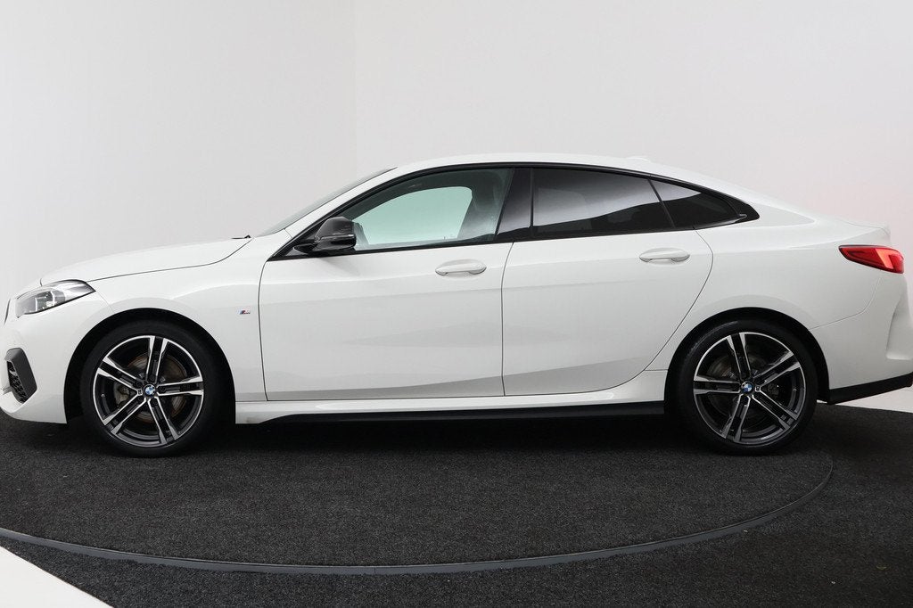 BMW 2-serie Gran Coupé 218i High Executive (CAMERA, STOELVE, Auto's, BMW, 1350 kg, Wit, Leder, Bedrijf