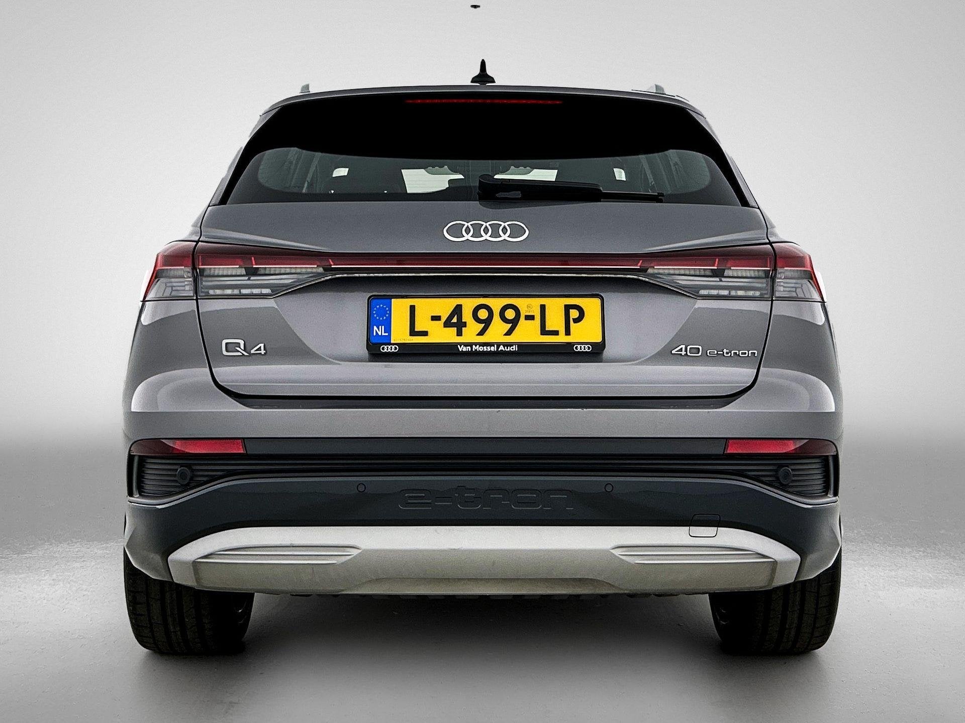 Audi Q4 e-tron 40 Launch edition Advanced 77 kWh, Auto's, Audi, Automaat, 12 maanden, Gebruikt, Zwart