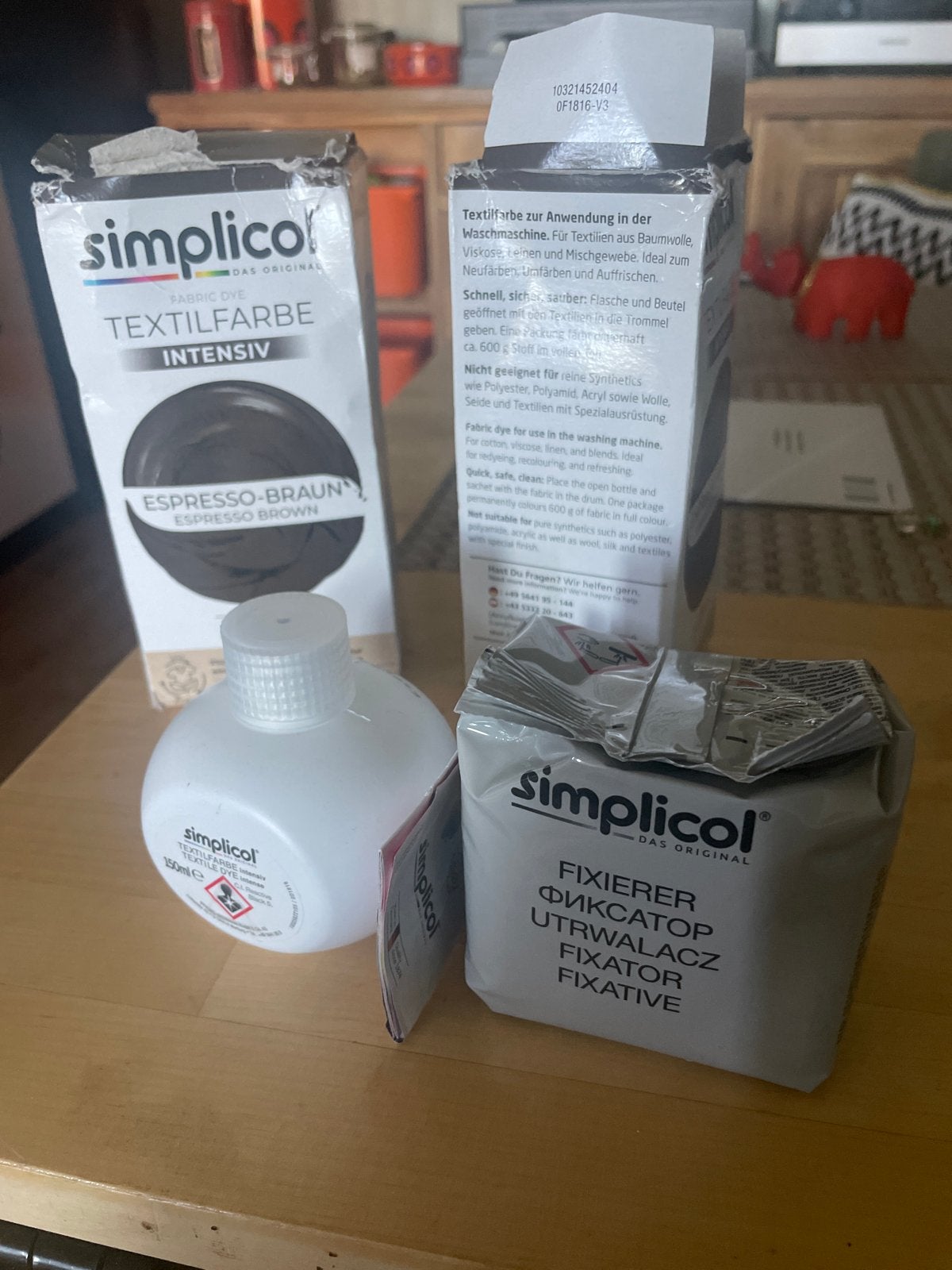 2 maal Simplicol Textielverf Espresso Bruin (Wasmachine), Hobby en Vrije tijd, Ophalen of Verzenden, Nieuw
