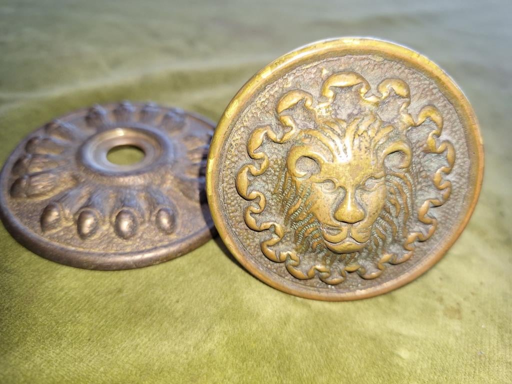 Antieke bronzen/koperen deurknop met leeuwenkop, Antiek en Kunst, Ophalen of Verzenden