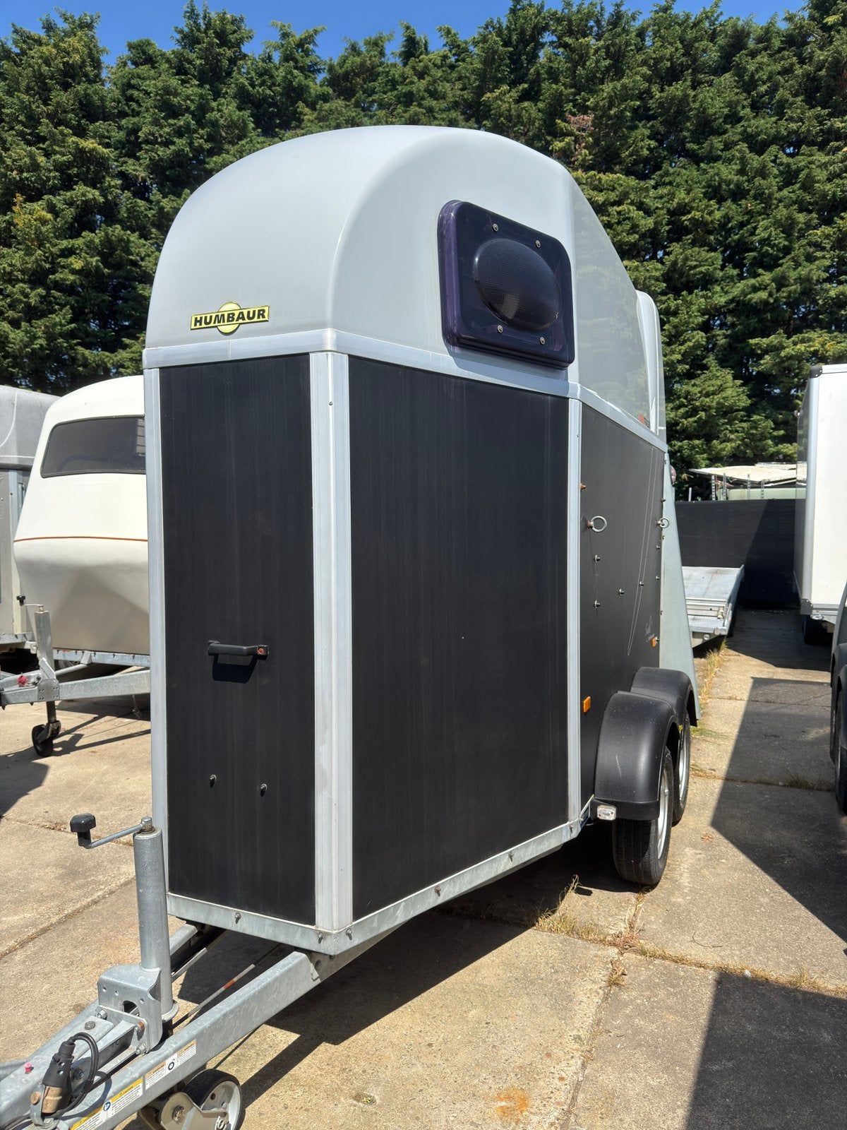 Trailerstalling gezocht, Dieren en Toebehoren, Paarden en Pony's | Overige Paardenspullen, Ophalen, Zo goed als nieuw