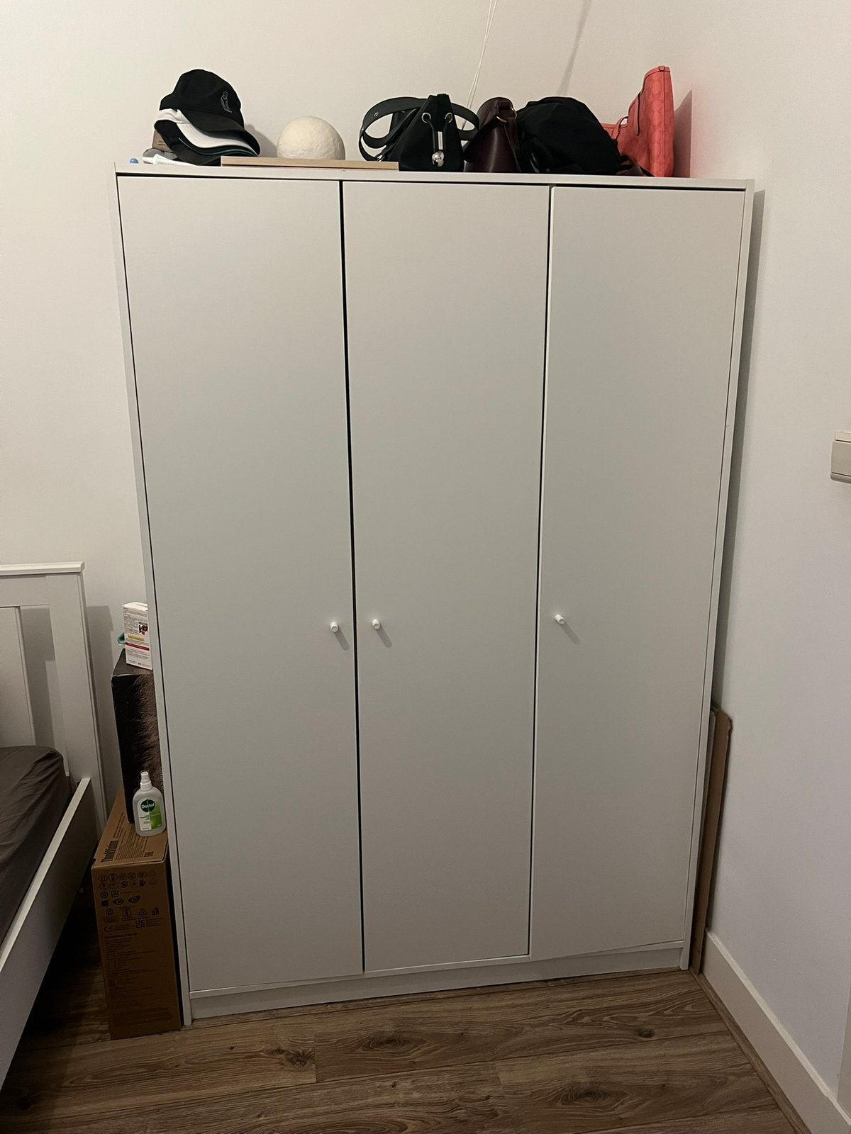 IKEA KLEPPSTAD 3-door wardrobe white 117x176cm, Met deur(en), 100 tot 150 cm, Ophalen of Verzenden, Zo goed als nieuw