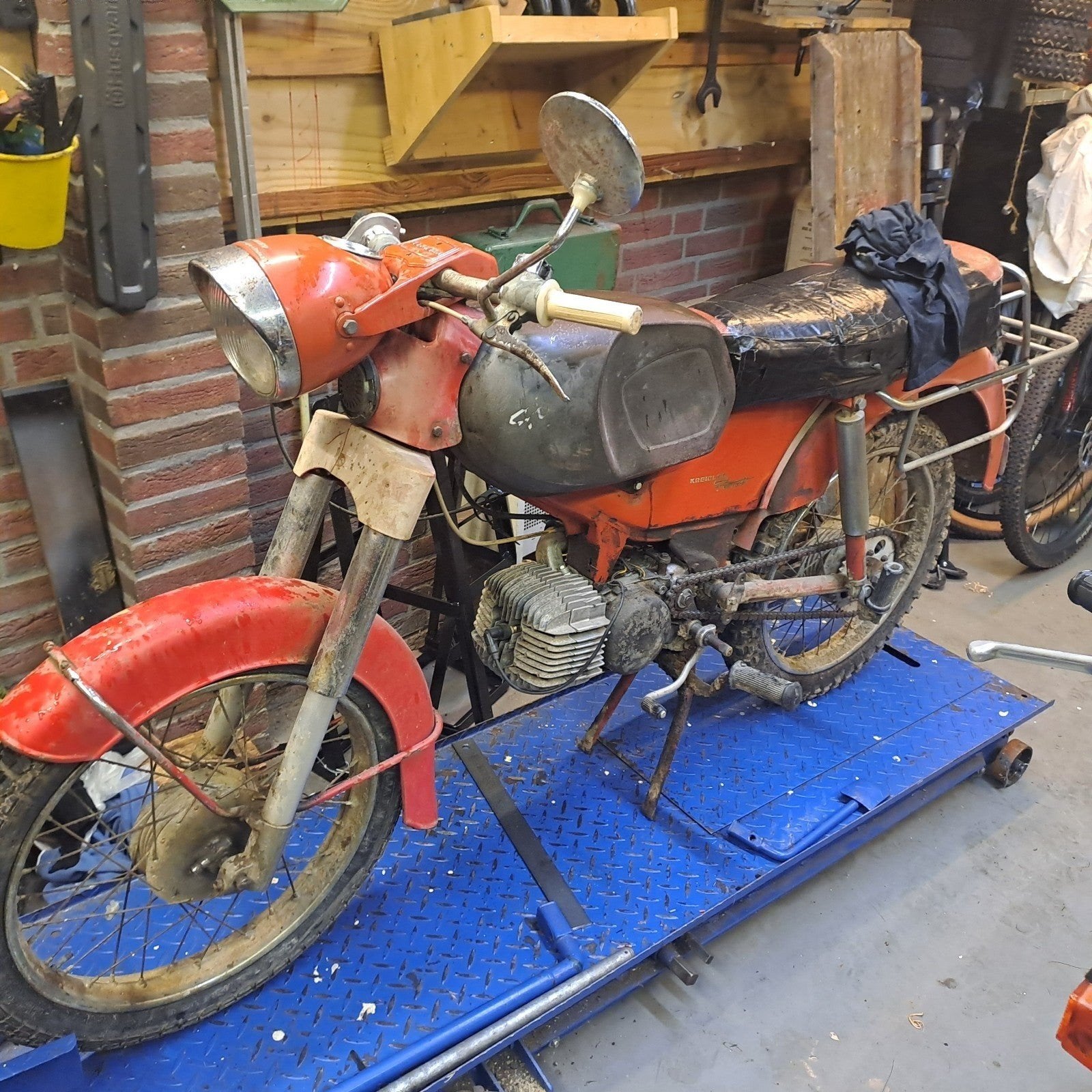 gezocht buddy en spatbord kreidler., Ophalen of Verzenden