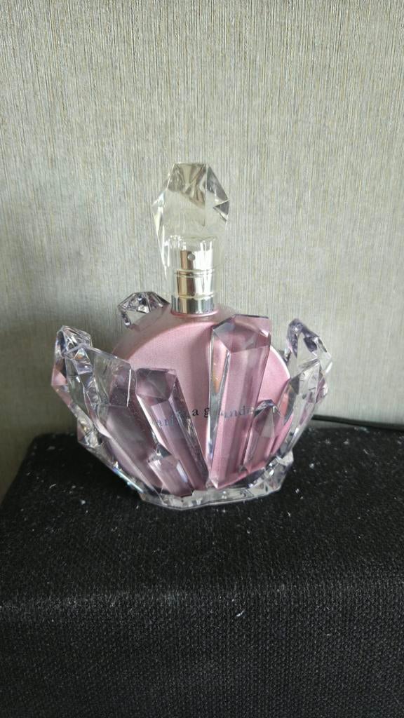 Ariana Grande R.E.M cherry eclips, Ophalen of Verzenden, Nieuw