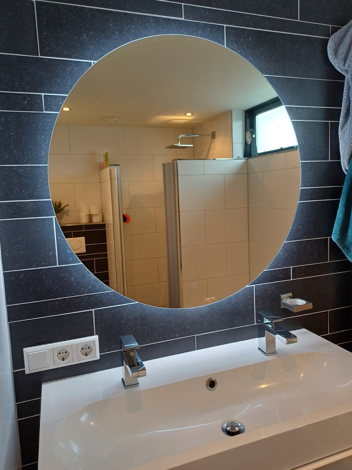 Bellanti Enza ronde badkamerspiegel 90cm
LED, Ophalen, Rond, Zo goed als nieuw, 75 tot 100 cm